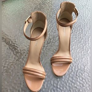 Kenneth Cole Brooke Ankle Strap Sandals NWOT Size 9.5